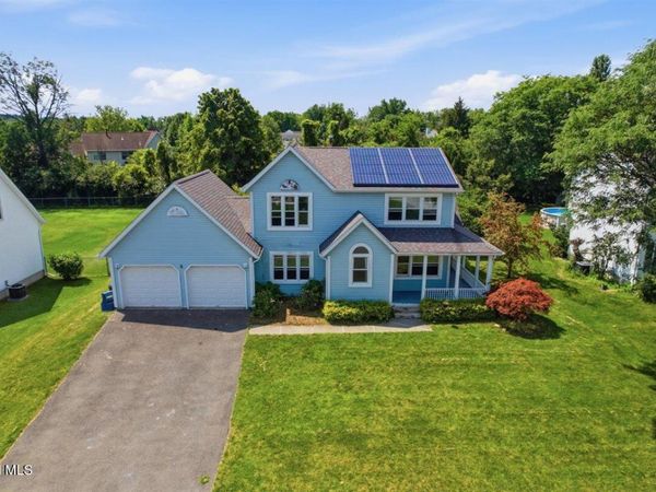 5 Toronado Drive, Latham, NY 12110
