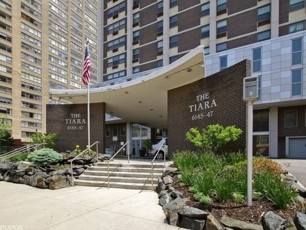 6147 N Sheridan Road, Unit 26B, Chicago, IL 60660
