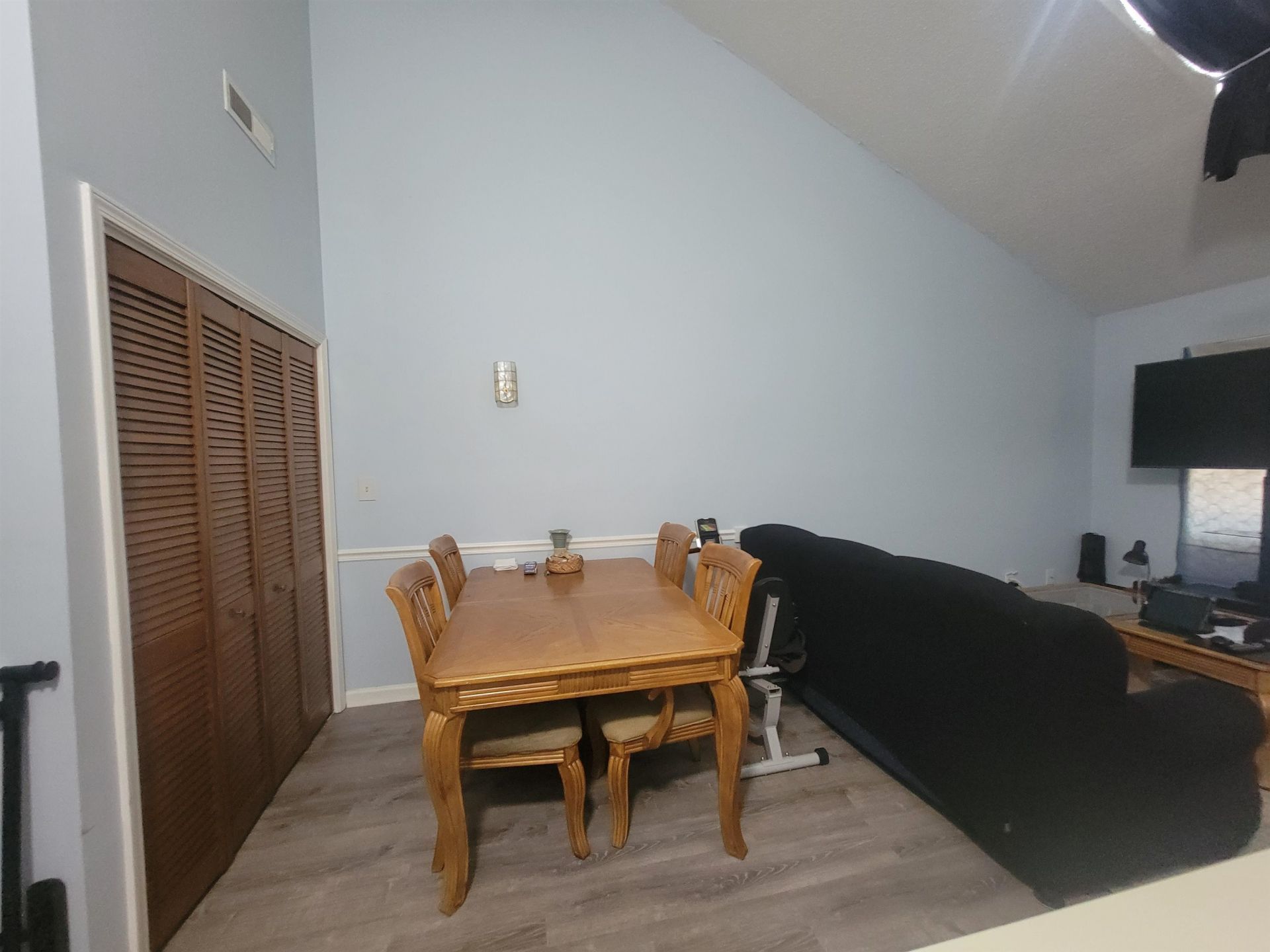 923 Fairwood Lakes Ln. Photo 5