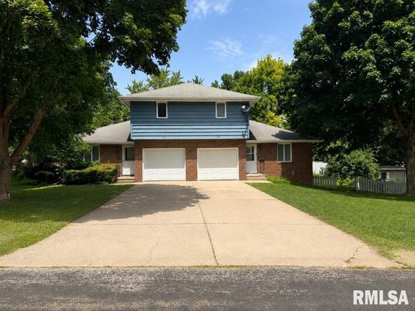 301 E PEARSON Street, Eureka, IL 61530