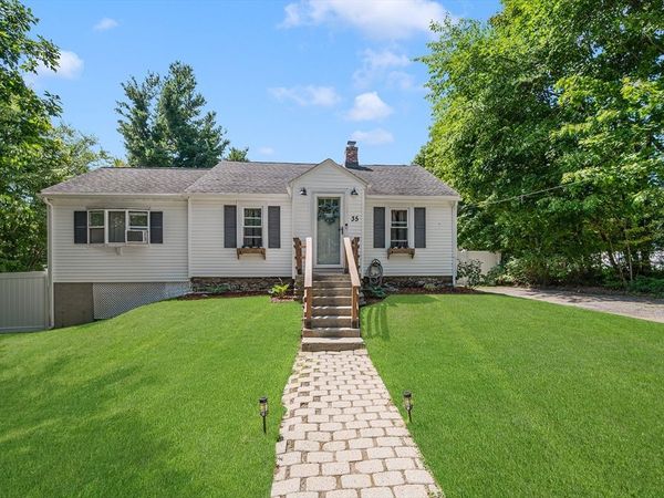35 Carter Rd, Worcester, MA 01609