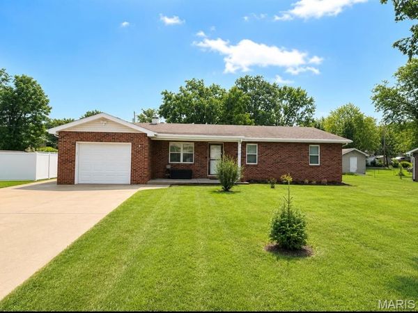 1310 Krei Boulevard , Farmington, MO 63640