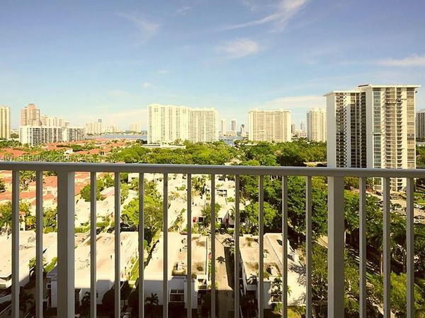 2851 NE 183rd St, Unit 1609E, Aventura, FL 33160