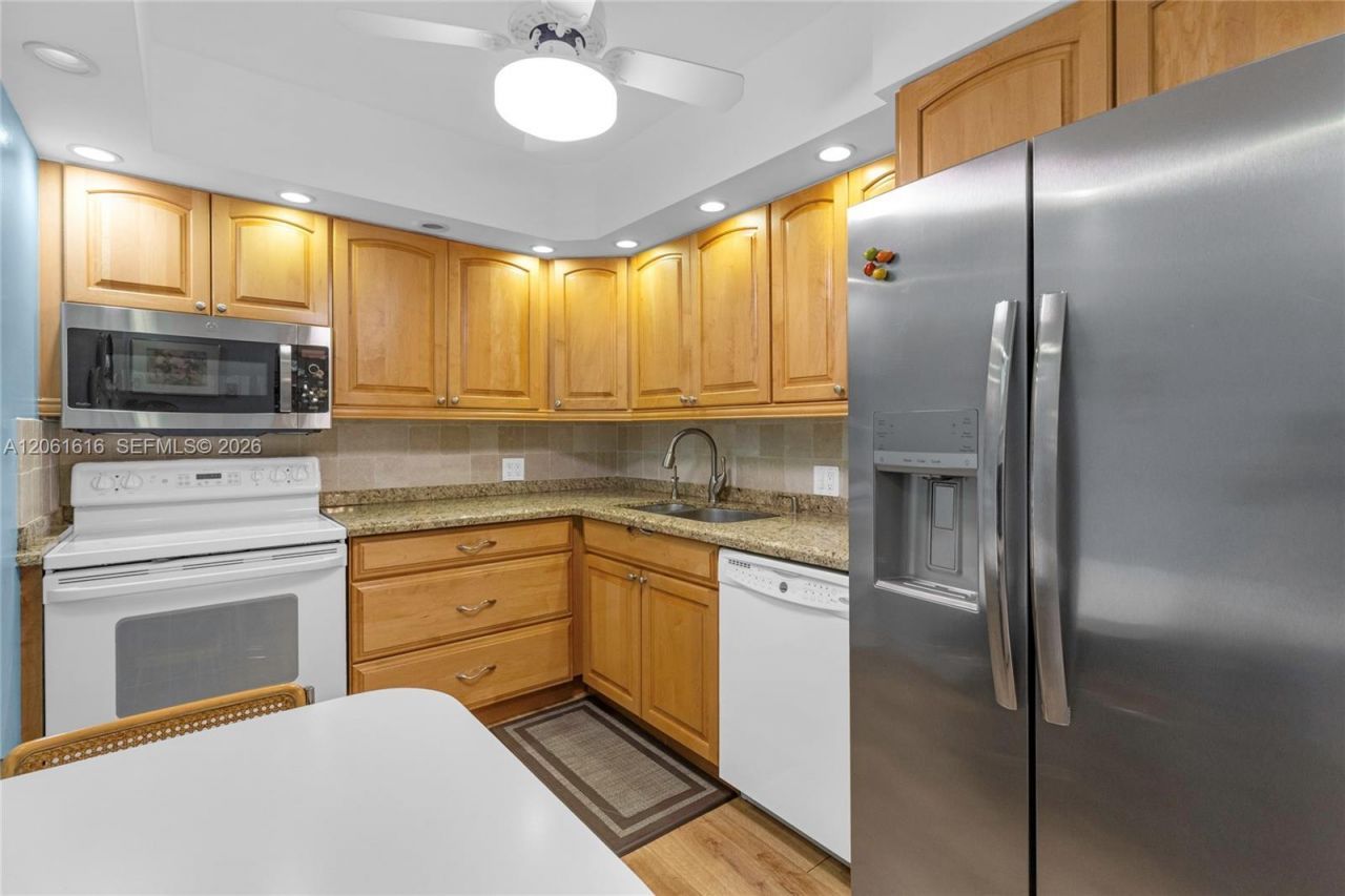 20335 W Country Club Dr, Unit 1806, Aventura, FL 33180 Photo