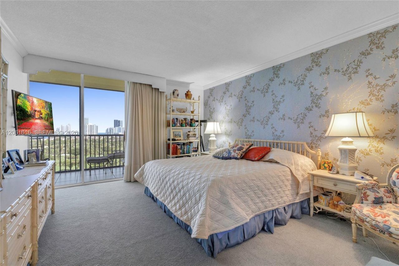 20335 W Country Club Dr, Unit 1806, Aventura, FL 33180 Photo