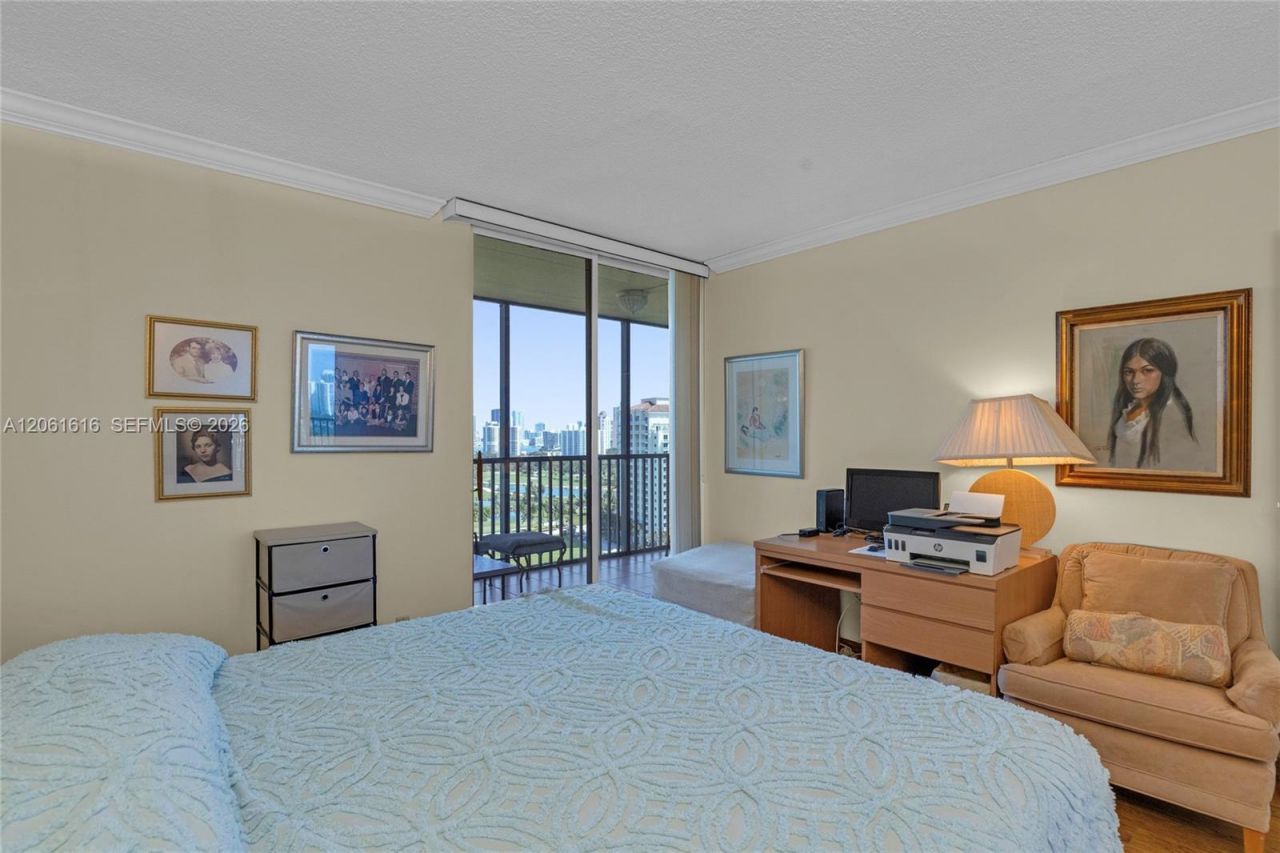20335 W Country Club Dr, Unit 1806, Aventura, FL 33180 Photo