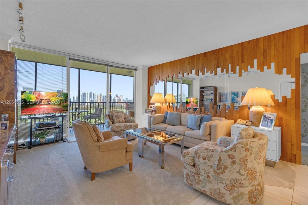 20335 W Country Club Dr, Unit 1806, Aventura, FL 33180 Photo