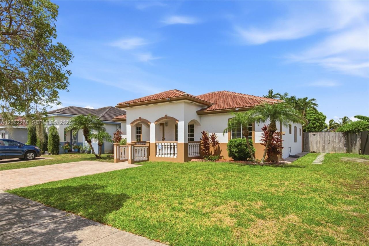 22470 SW 103rd Ave, Cutler Bay, FL 33190 Photo