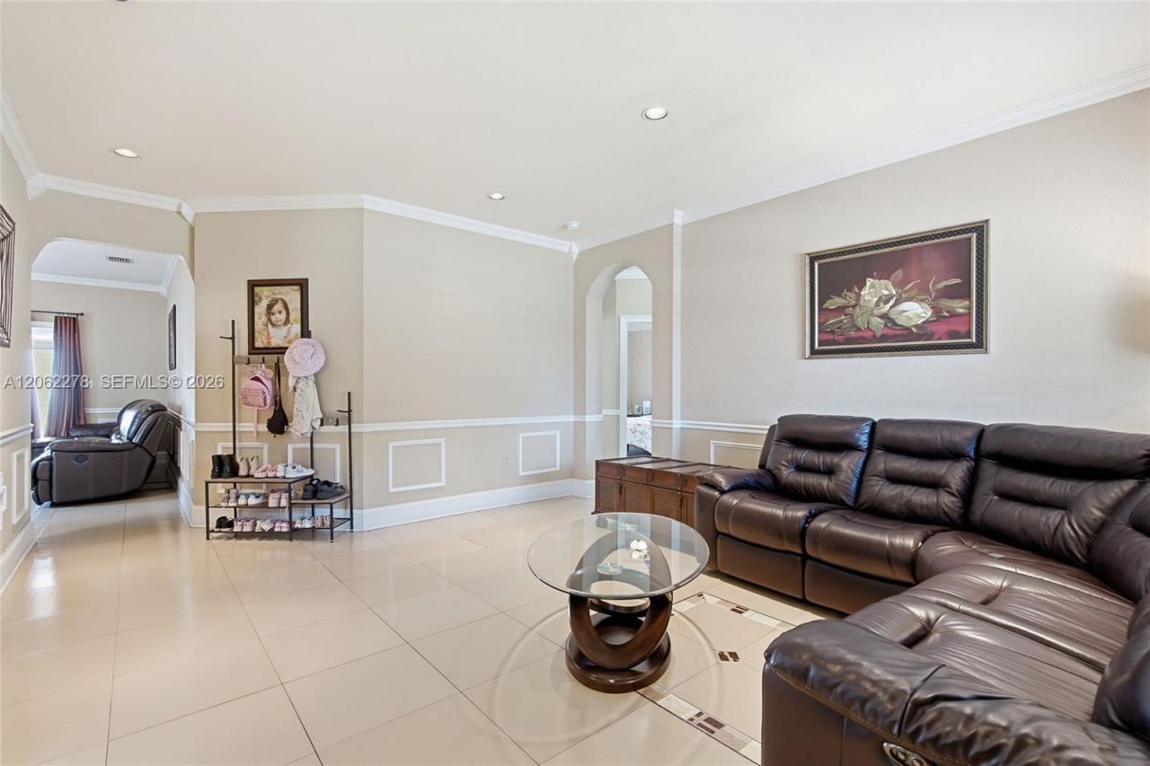 22470 SW 103rd Ave, Cutler Bay, FL 33190 Photo