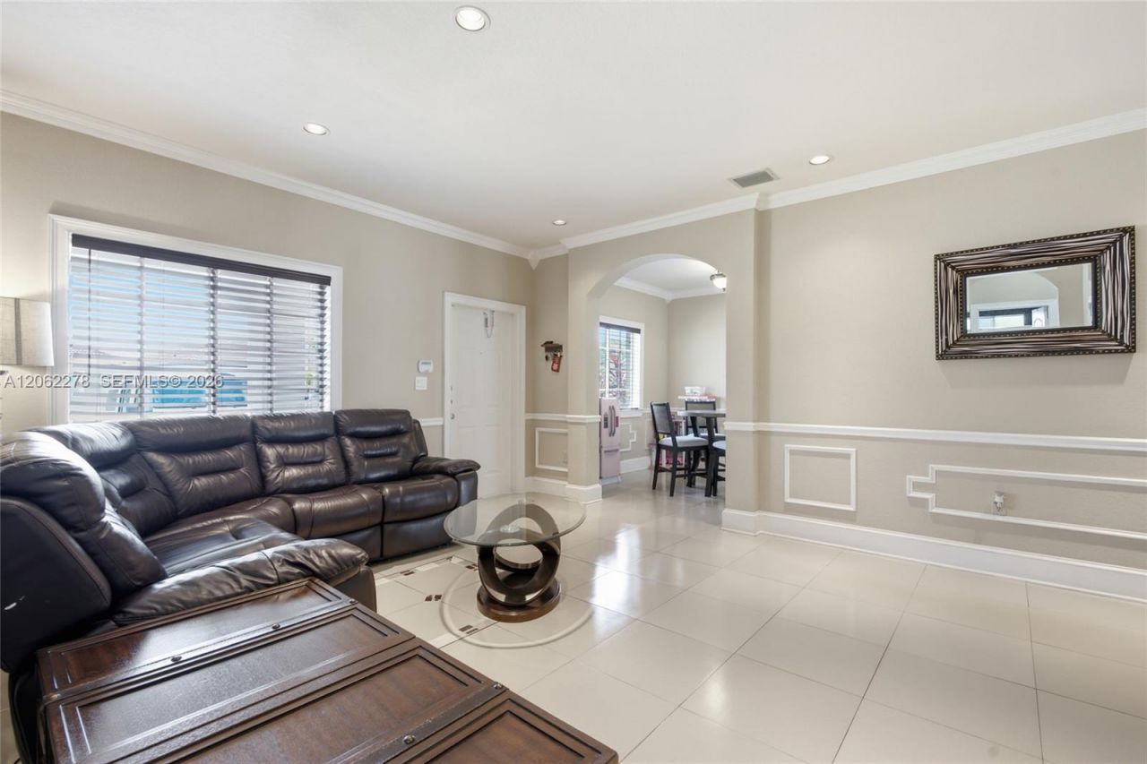 22470 SW 103rd Ave, Cutler Bay, FL 33190 Photo