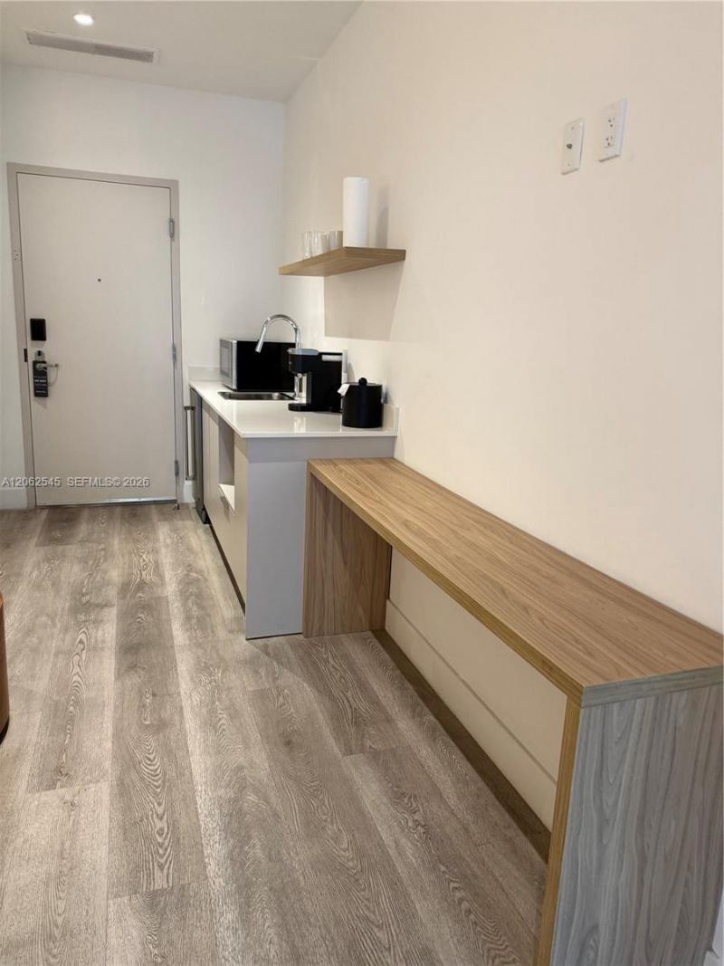 229 SW 9th St , Unit 507, Miami, FL 33130 Photo