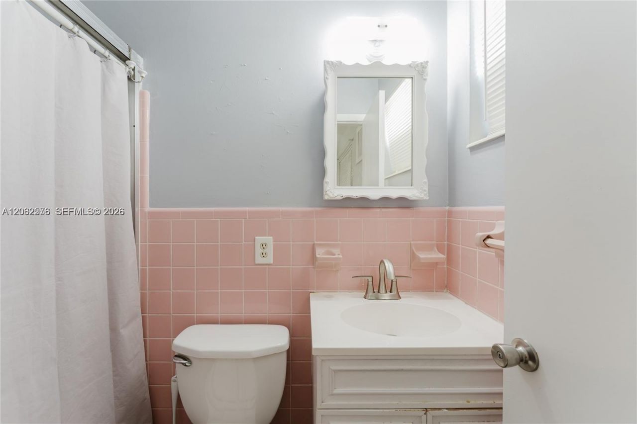 5737 Grant St, Unit 3, Hollywood, FL 33021 Photo