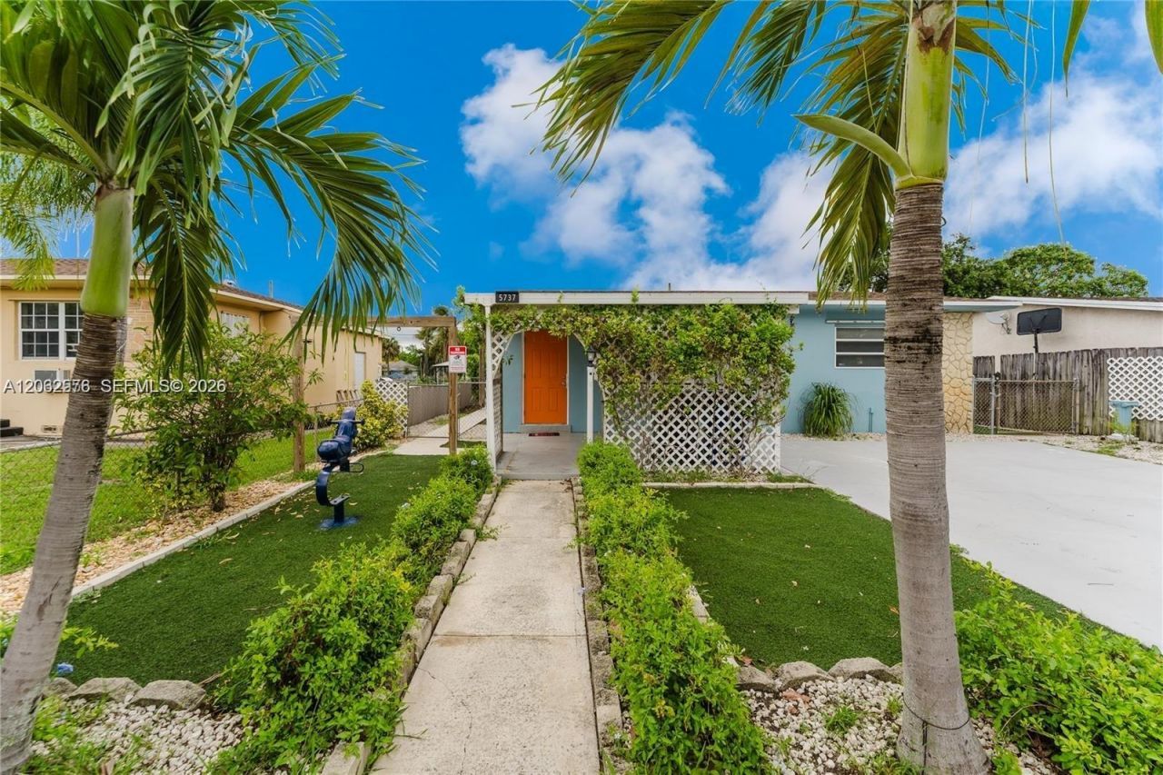 5737 Grant St, Unit 3, Hollywood, FL 33021 Photo