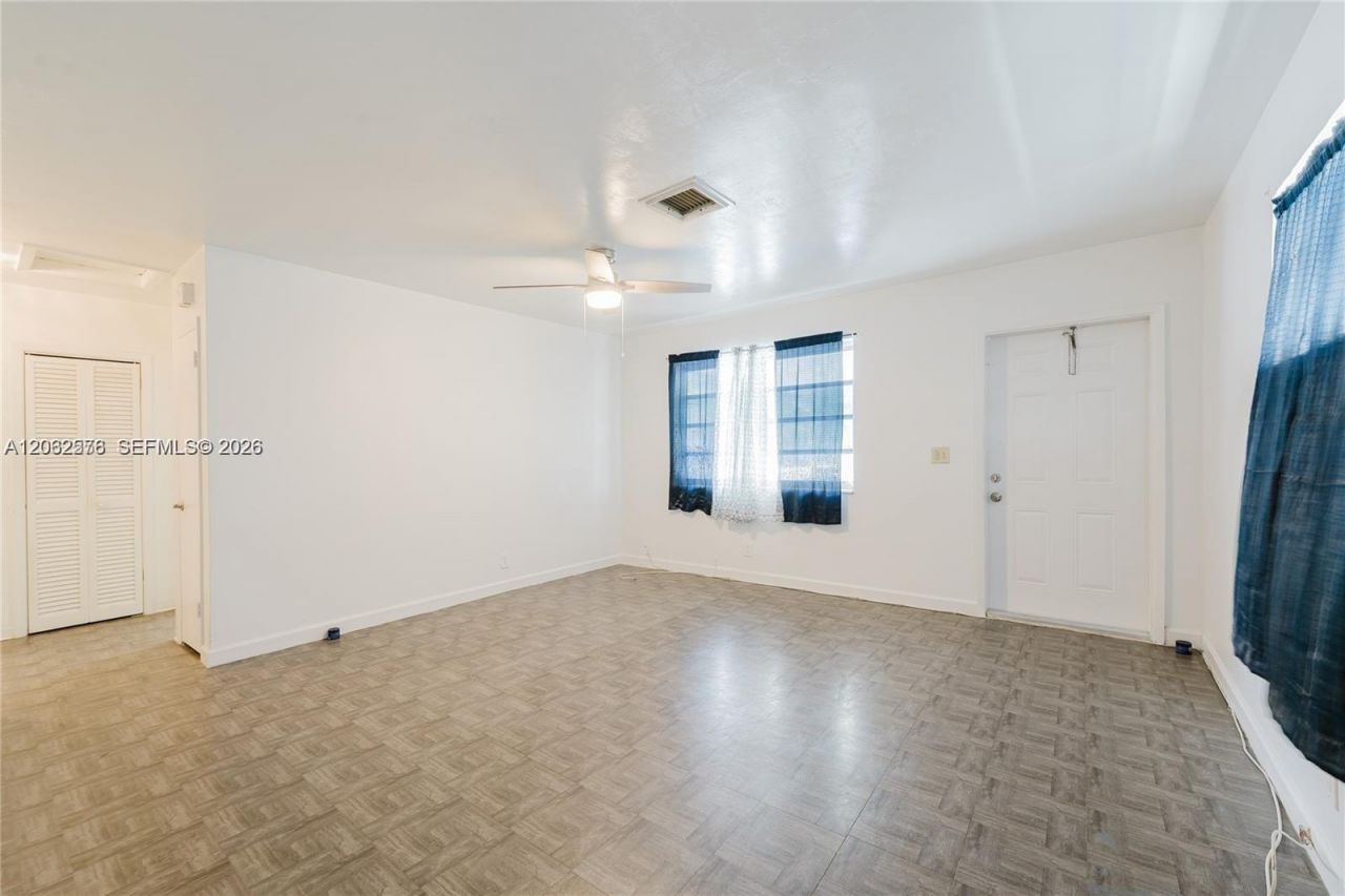 5737 Grant St, Unit 3, Hollywood, FL 33021 Photo