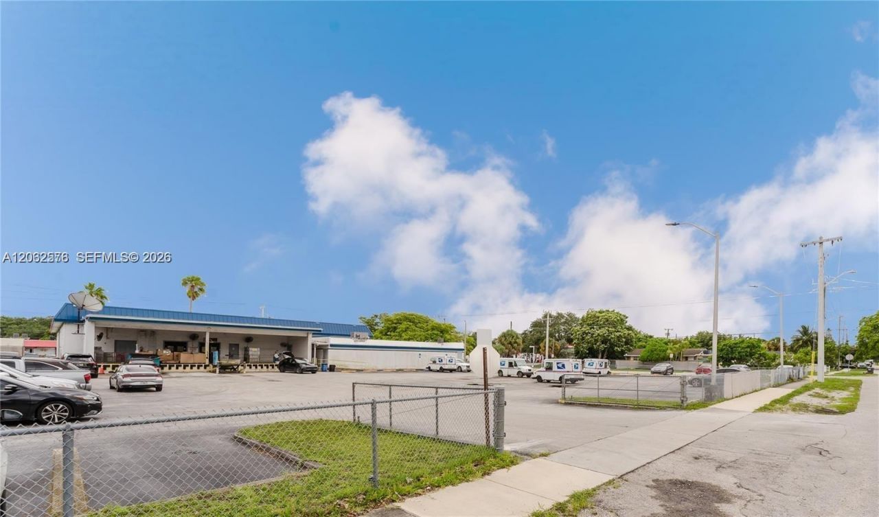 5737 Grant St, Unit 3, Hollywood, FL 33021 Photo
