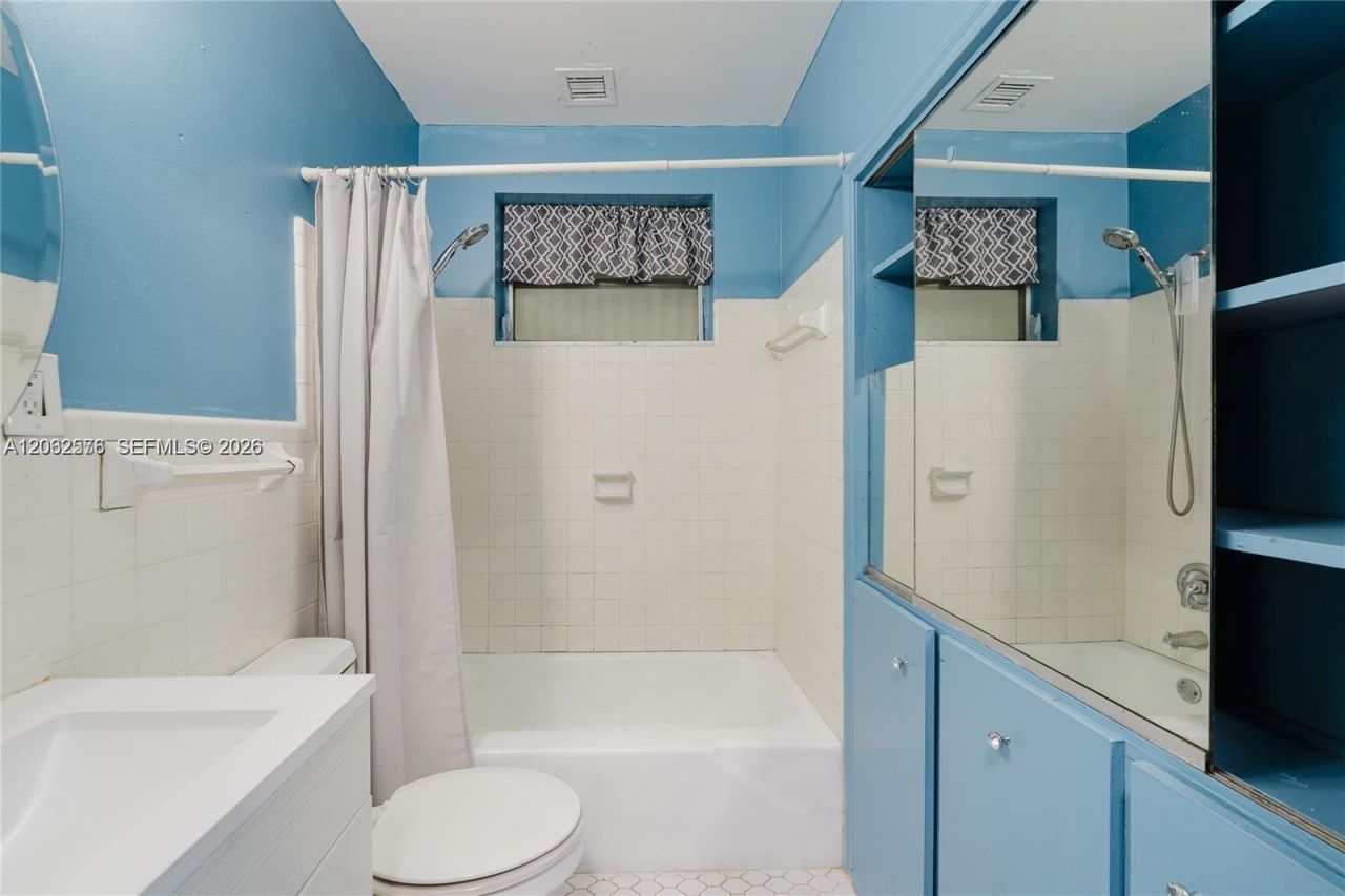 5737 Grant St , Unit 3, Hollywood, FL 33021 Photo