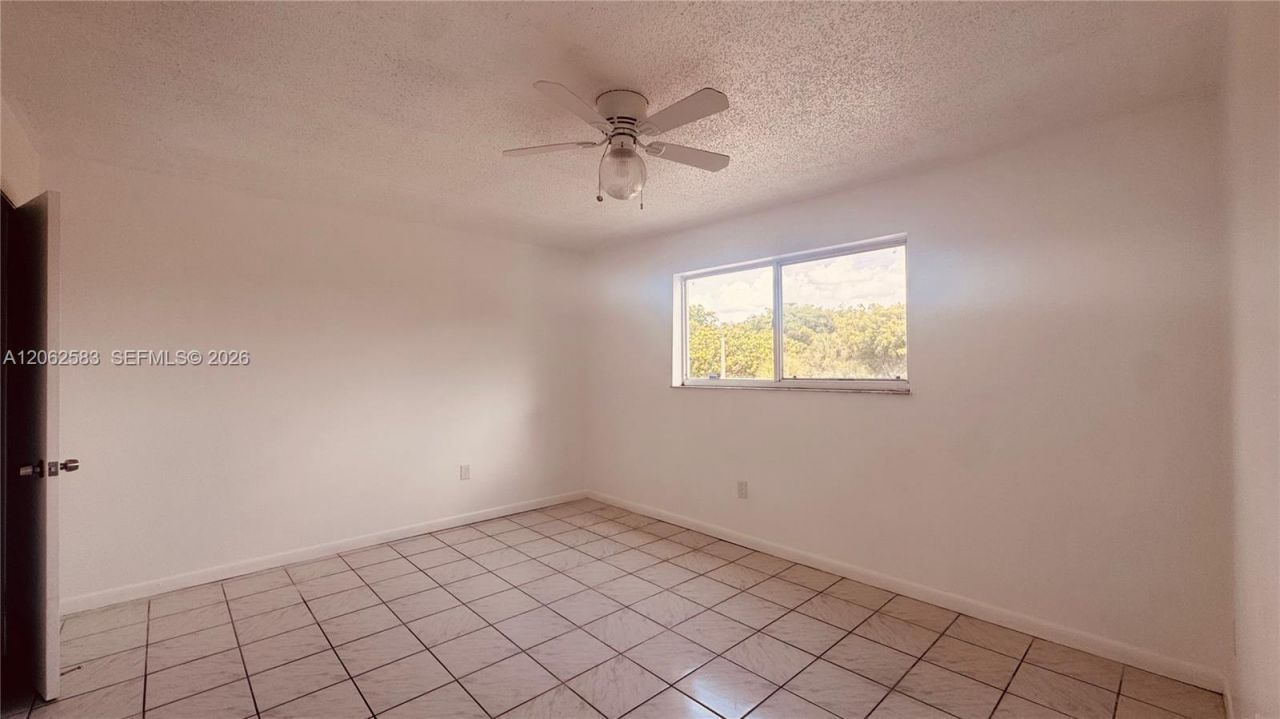 11311 SW 200th St, Unit 311-D, Miami, FL 33157 Photo
