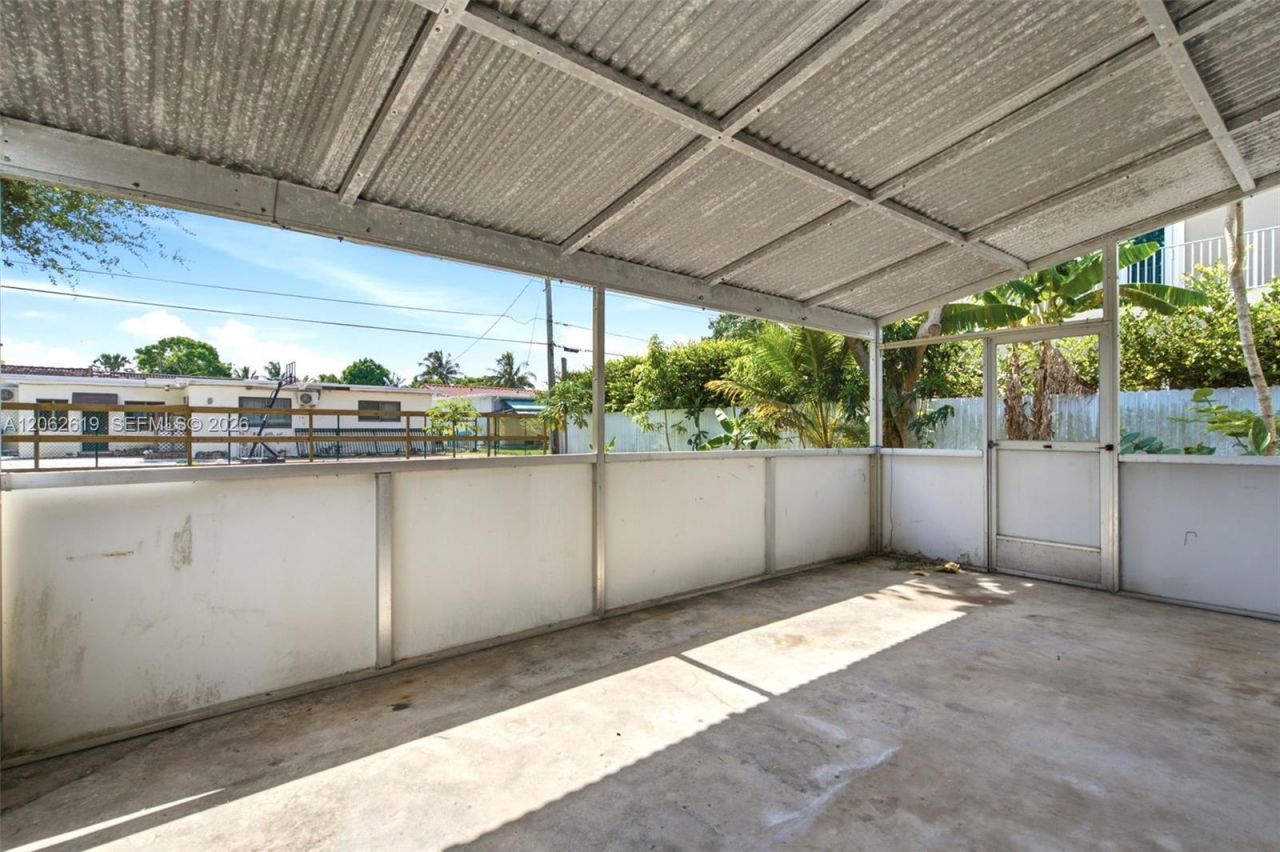 157 Lenape Dr, Miami Springs, FL 33166 Photo