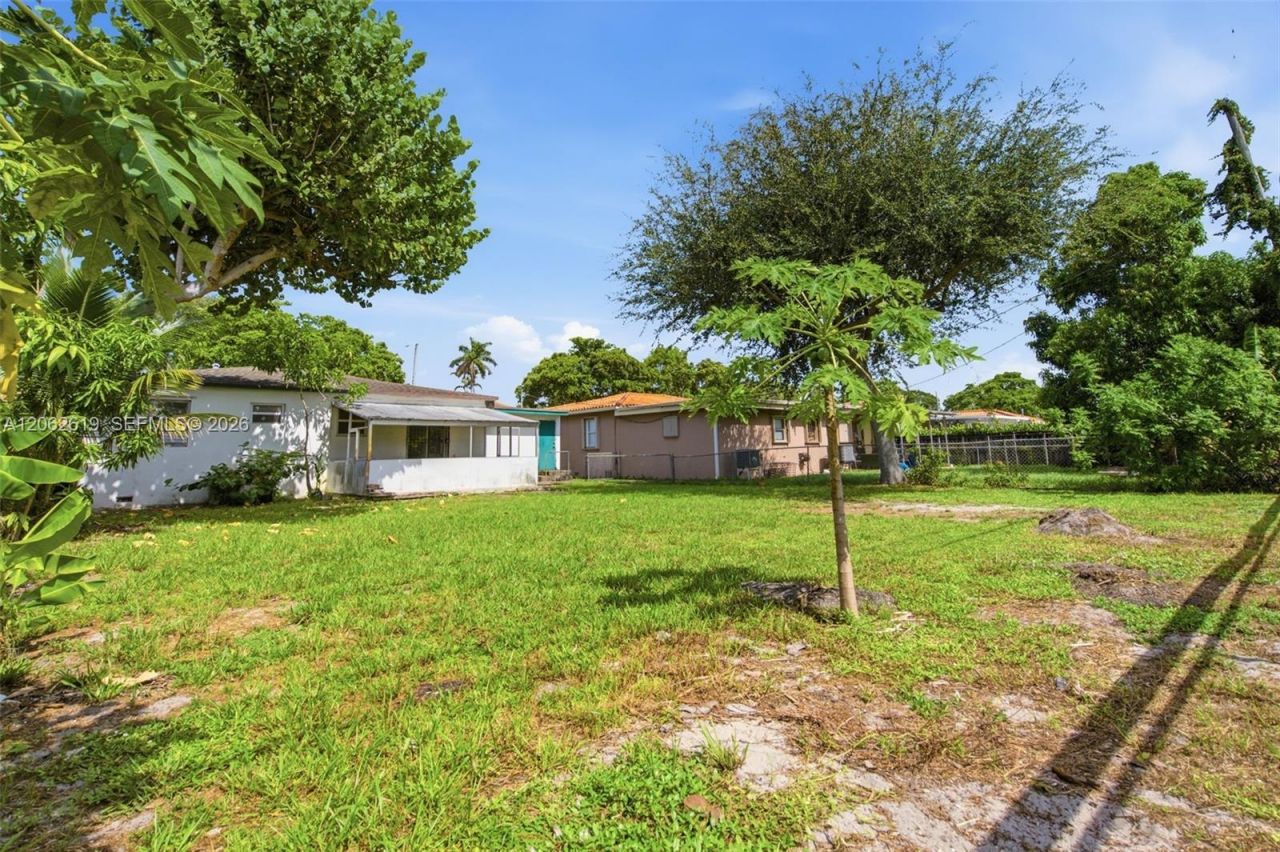 157 Lenape Dr, Miami Springs, FL 33166 Photo