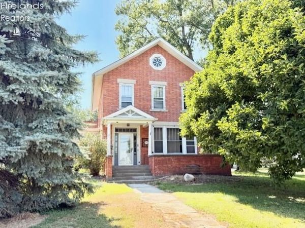 231 Northwest Street, Bellevue, OH 44811