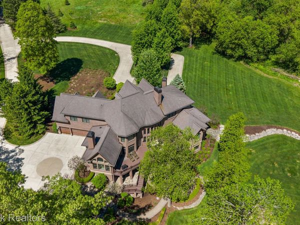 9716 Hadley Road, Independence Township, Mi 48348