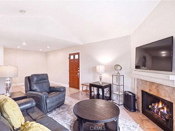 2380 Del Mar Way, Unit 305, Corona, CA 92882