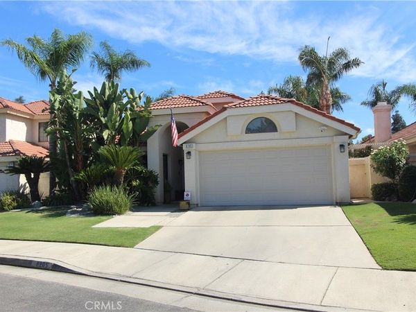 8205 New Castle Street, Bakersfield, CA 93311