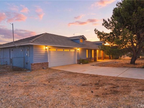 8451 Sky Harbor, Phelan, CA 92371
