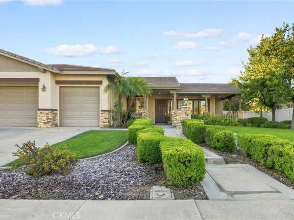 41733 Hollister, Murrieta, CA 92562