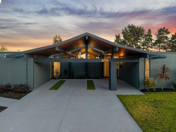 8055 Shay Dr, Oakland, CA 94605