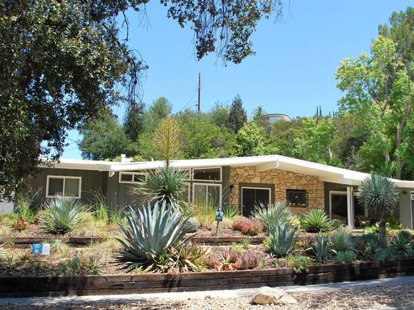 4228 Manson Avenue, Woodland Hills, CA 91364