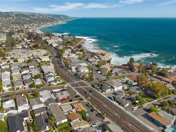 217 Wave Street, Laguna Beach, CA 92651