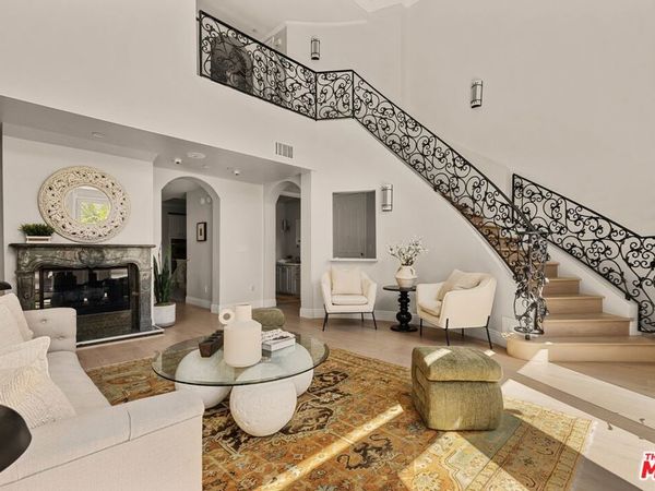 1610 Camden Avenue, Unit 101, Los Angeles, CA 90025