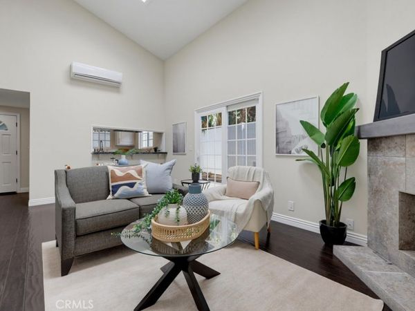 1118 Sandi Lane, Costa Mesa, CA 92627