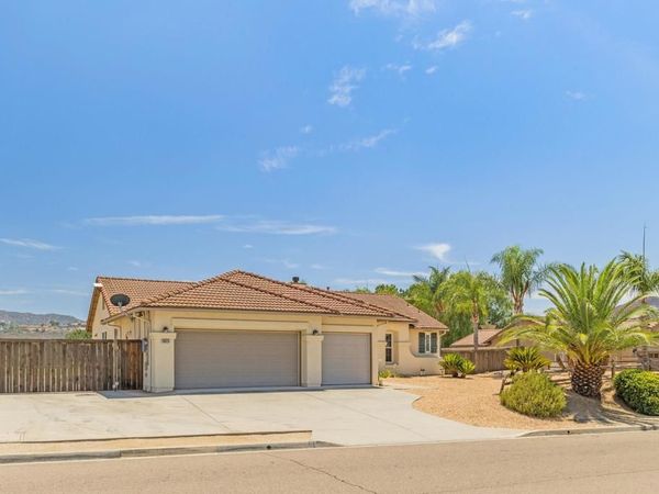 16613 Open View, Ramona, CA 92065