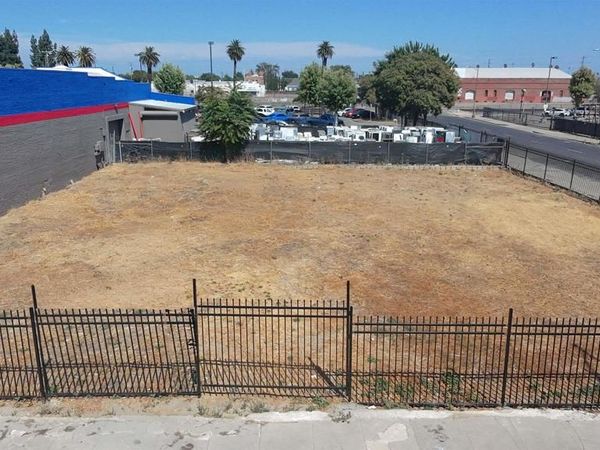 909 E Main Street, Stockton, CA 95202
