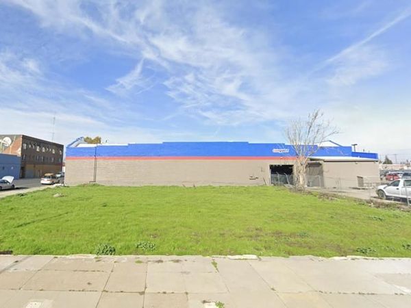 909 E Main Street, Stockton, CA 95202