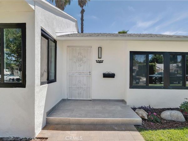 18234 Sugarman Street, Tarzana, CA 91356
