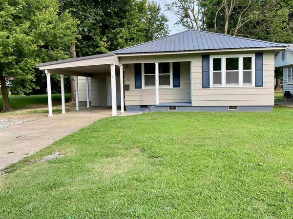 712 SE Second, Walnut Ridge, AR 72476