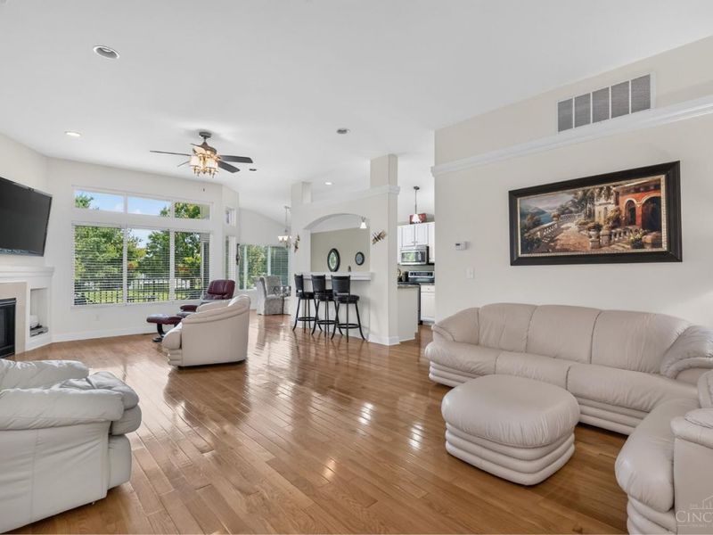 1270 Secretariat Court, Batavia Twp, OH 45103 Photo 9