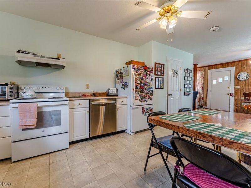 11755 Market Ave NW , Uniontown, OH 44685 Photo 12
