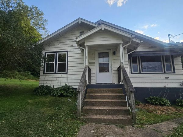 389 Monroe Avenue, Weston, WV 26452