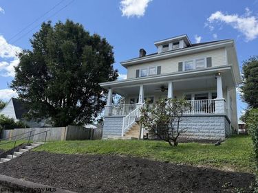 205 Waverly Way, Clarksburg, WV 26301