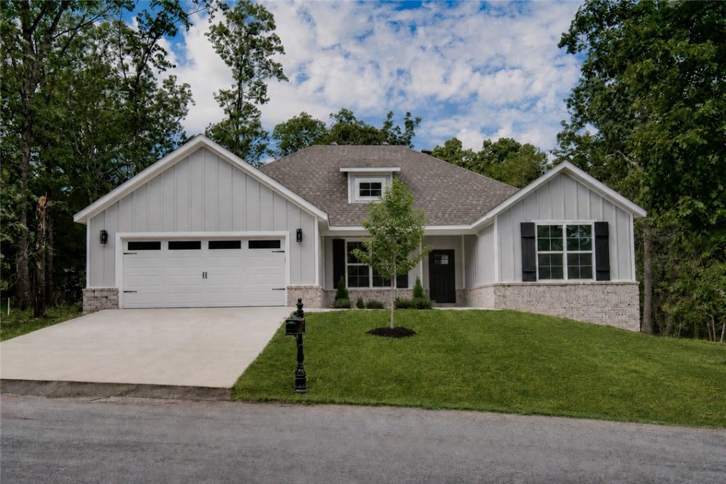 6 Ashley Lane, Bella Vista, AR 72715 Main Photo