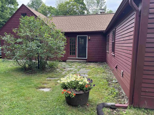 1038 North Groton Road, Groton, NH 03266