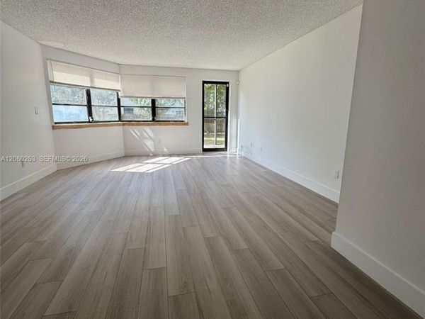 20860 San Simeon Way , Unit 108-6, Miami, FL 33179