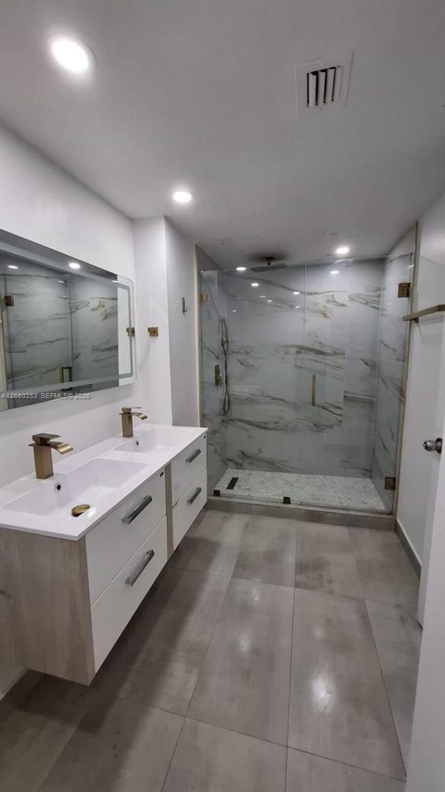 20860 San Simeon Way, Unit 108-6, Miami, FL 33179 Photo