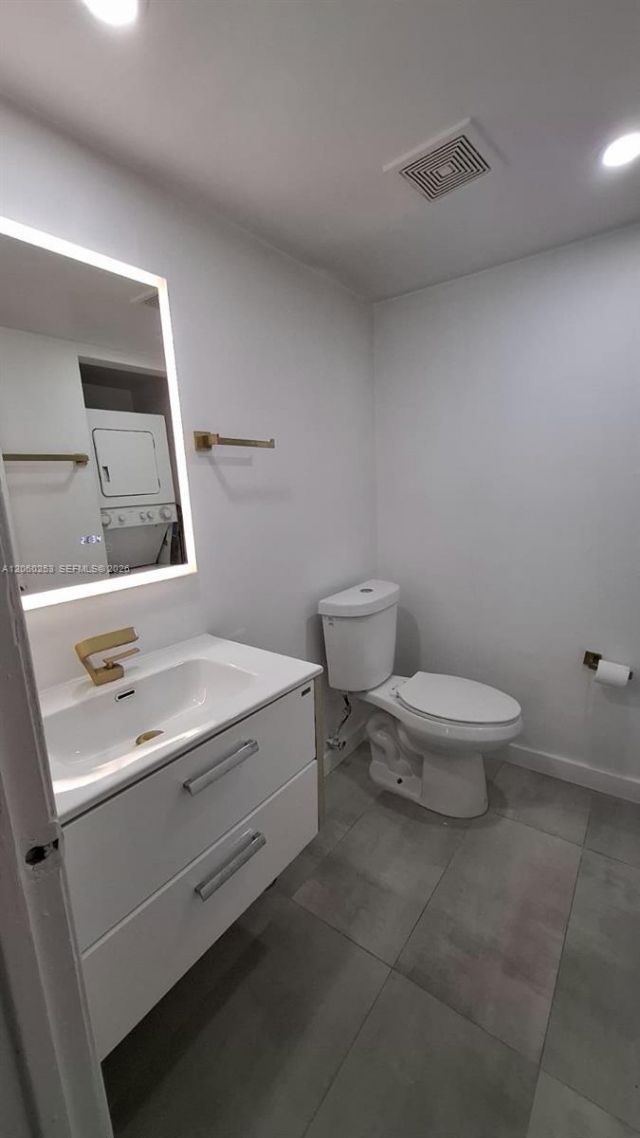 20860 San Simeon Way, Unit 108-6, Miami, FL 33179 Photo