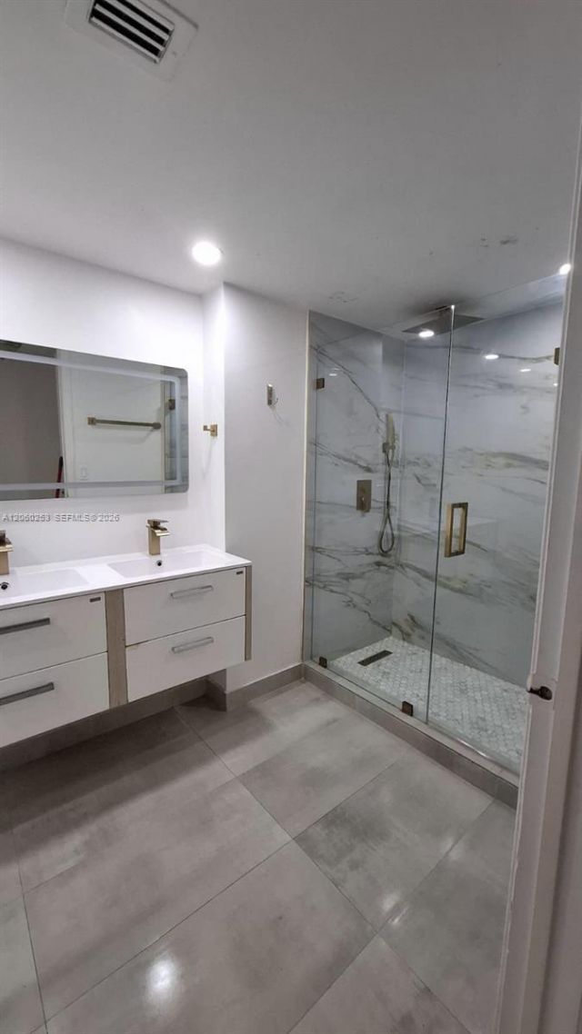 20860 San Simeon Way, Unit 108-6, Miami, FL 33179 Photo