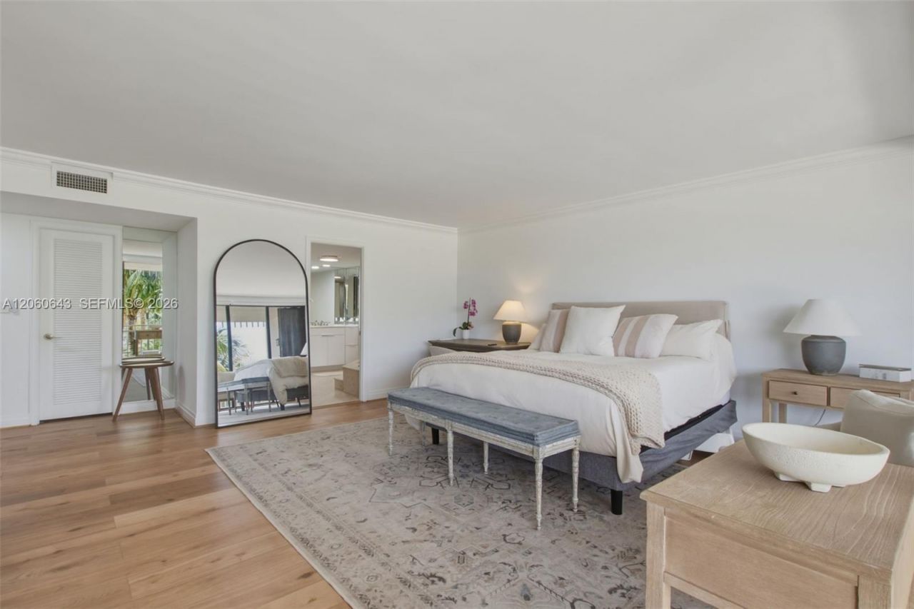 2 Grove Isle Dr, Unit B301, Miami, FL 33133 Photo